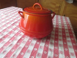 Vintage Descoware Made In Belgium Flame Red Bean Pot Cast Iron Enamel w Lid 3qt - Picture 1 of 6