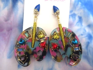Betsey Johnson Paint Brush & Artist Palette Drop Earrings Back To School NEW - Picture 1 of 5