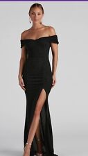 Black prom dress size 4