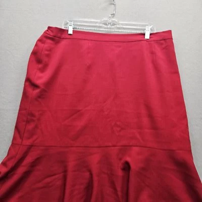 Le Suit Women's Size 18w Red Skirt - Image 1 of 4