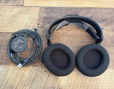 Steel series Artic 7 Wireless Headphones For PC And Consoles - Image 1 of 3