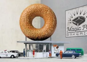 WALTHERS Cornerstone 933-3835 N Scale HOLE-IN-ONE DONUT SHOP KIT walk-up store! - Picture 1 of 4