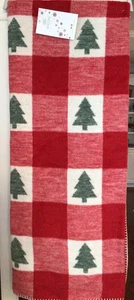 DOCOFIL CHRISTMAS TREE RED/GREEN PLAID THROW NWT - Picture 1 of 5