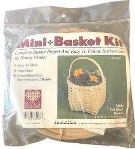 Vintage Reed Creations Mini Basket Kit Cat Head Basket #73097 1992 NOS - Picture 1 of 4