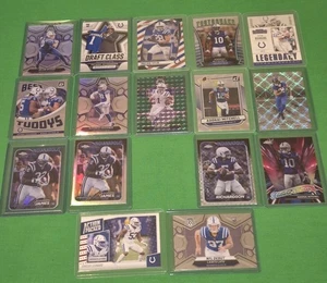 Pacchetto Indianapolis Colts NFL X 16 inserti paralleli RC Prizm  - Foto 1 di 6