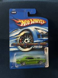 Hot Wheels '70 Dodge Hemi Challenger Green 1:64 Scale New 2006 - Picture 1 of 3