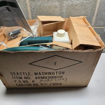 Bissell little green clean machine 1653 - Image 1 of 4