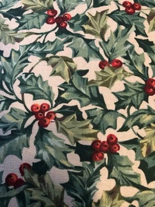 Longaberger Set Of 2 Fabric Napkins - American Holly - Picture 1 of 1