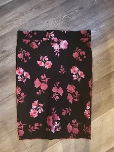 Torrid Womens Dark Floral Polyester Long Maxi Skirt Size 0 - Picture 1 of 8