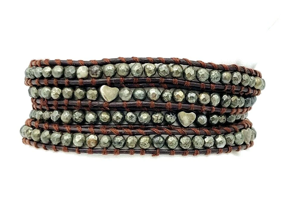 Pulsera envolvente de cuero marrón corazón pirita plateada  Foto 1 de 4