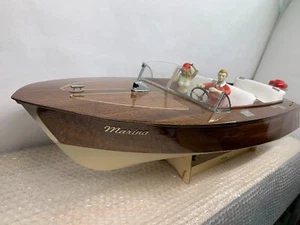 RC Pleasure boat MARINA 3084 with Electric Retro Outboard Motor - Picture 1 of 23