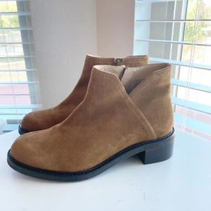 SEYCHELLES Women’s Brown Suede Round Toe Ankle Boots NEW Size 8.5 - Picture 1 of 9