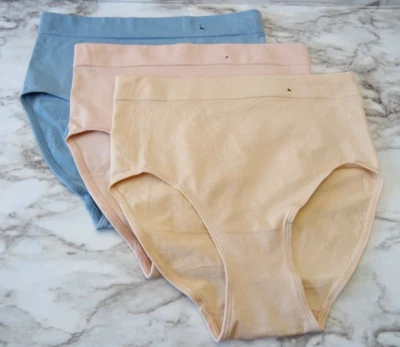 Wacoal 838175# B-Smooth Full Brief 3-Pack Panties US Size S - Image 1 of 4