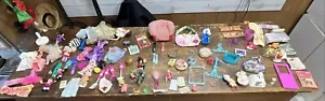 RIESIGES Vintage Barbie/Puppen Konvolut mit Kleidung und Zubehör 60er Jahre - modern - Bilder - Bild 1 von 8