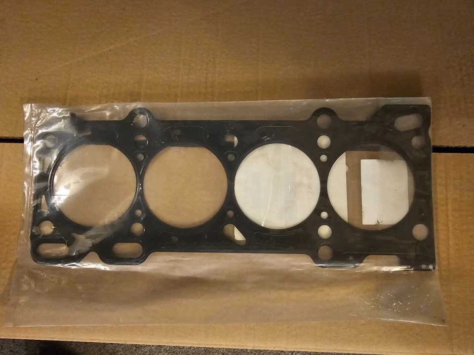 NEW GENUINE MAZDA 323 626 MPV PREMACY 2.0 FS HEAD GASKET FSH910271 — 第 1/4 张图片