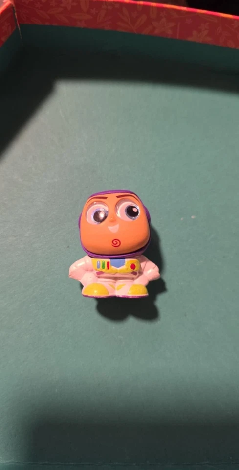 Doorables Halloween & other, Disney Lets go, Academy & Muppet & NMBC black light - Image 1 of 1