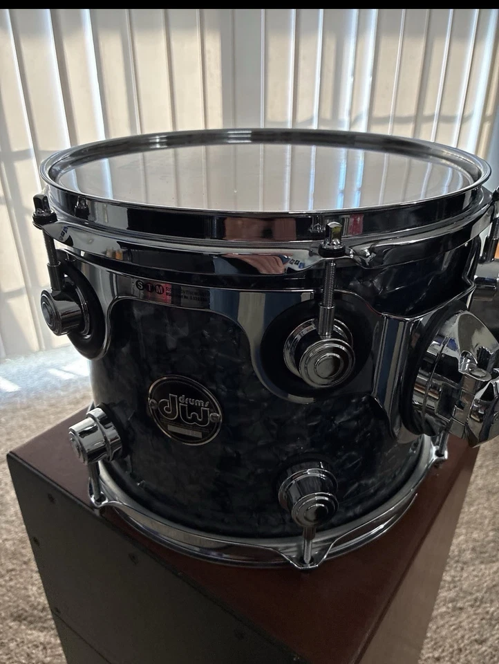 Tom DW Performance Series diamante negro 10 pulgadas. Foto 1 de 4
