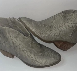 American Eagle Snake Skin Platform Size Zipper Boots Size 7 - Picture 1 of 6