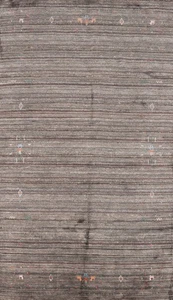 Elegante alfombra nómada 5x8 anudada a mano resaltando discretos patrones tribales - Imagen 1 de 11