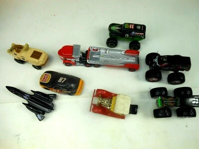 Lote Matchbox Funrise Grave Digger Monster Truck Burger King Nascar Blackbird Spy Foto 1 de 4
