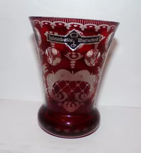 Vaso in vetro bohémien da rosso a trasparente alto 4,5" carta lbl Sudetendeutsche Wertbeit - Foto 1 di 7