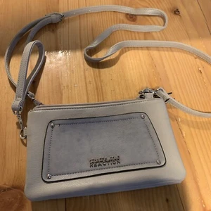 Kenneth Cole Reaction Crossbody Belt Gray Bag - Picture 1 of 7