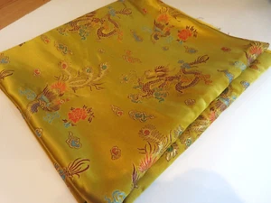 Resto tessuto kimono fenice drago broccato raso oro cinese 55" x 47,5" - Foto 1 di 19