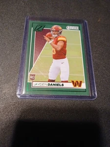 2024 Panini Zenith - Rookies Jayden Daniels #148 Two Minute Drill (RC) - Picture 1 of 2
