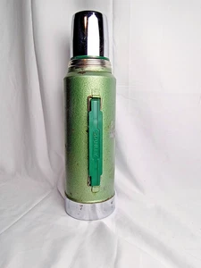 Termo botella de vacío verde Stanley Aladdin A-944DH cuarto de galón de colección - Hecho en EE. UU. - Imagen 1 de 5