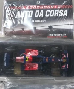 Leggendarie auto da corsa TORO ROSSO STR3 di Sebastian Vettel del 2008 1:24 - Foto 1 di 9