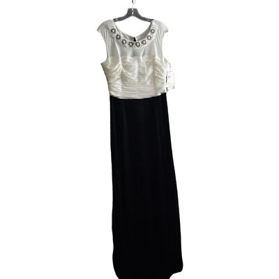 Vestido Formal Sangría Escote Joyas Plisado Corpiño Negro Blanco Formal 16 Foto 1 de 4