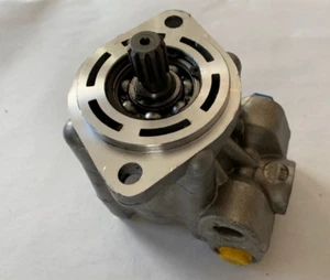 Freightliner 14-19270-002, Pump Steering - Pressure 103 - Bild 1 von 5