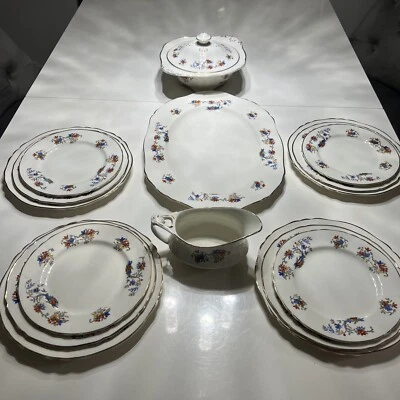 Vintage ALBERT MEAKIN DINNER SERVICE 16 PCs - Image 1 of 4