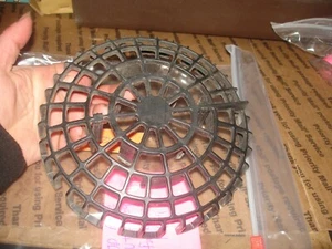 John Deere bp50 fan cover blower part only Bin 633 08104 - Picture 1 of 2