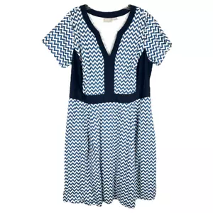 Abito Eshakti Personalizzato Taglia 16 Blu Chevron Linea A Scollo V Manica Corta 1139 - Foto 1 di 8