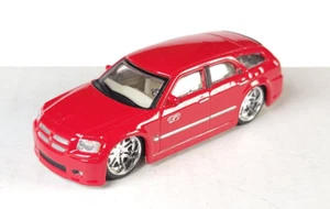 Maisto loose Playerz 2005 Dodge Magnum red - Picture 1 of 2