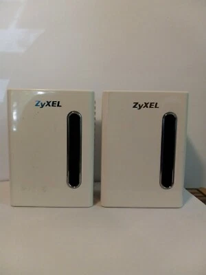 2  ZyXEL PLA-401 200 Mbps Powerline HomePlug AV Wall-plug  Ethernet Adapter Used - Image 1 of 4