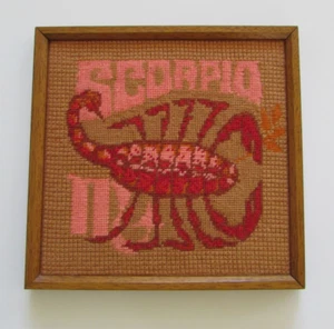 Zodiaco Astrológico Escorpio Punto Aguja Enmarcado Años 70 De Colección - Imagen 1 de 5