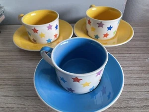 WHITTARD OF CHELSEA SET 3 TAZZINE E PIATTINI ESPRESSO stelle dipinti a mano - Foto 1 di 23