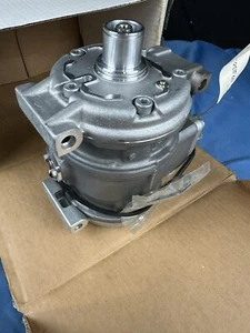 NOS Denso HFC134a New Compressor With Clutch Mercedes Benz - Bild 1 von 5