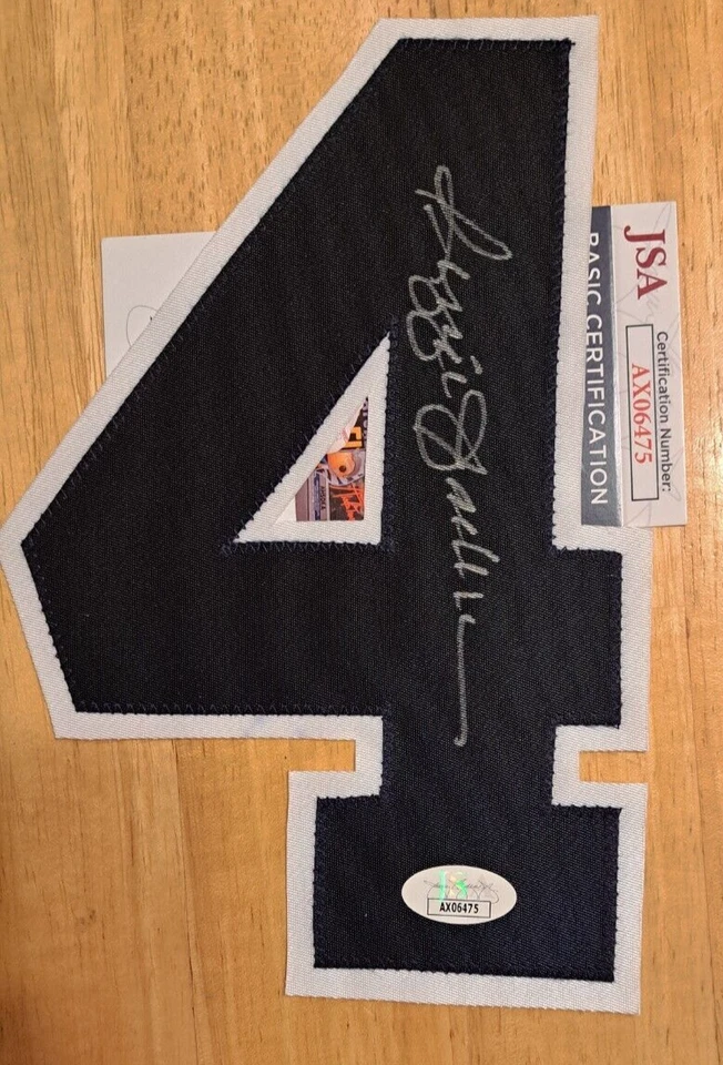 REGGIE JACKSON SIGNED YANKEES JERSEY NUMBER JSA CERTIFIED - Image 1 of 1