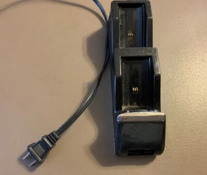 XBox 360 Battery Charge Base - Picture 1 of 3