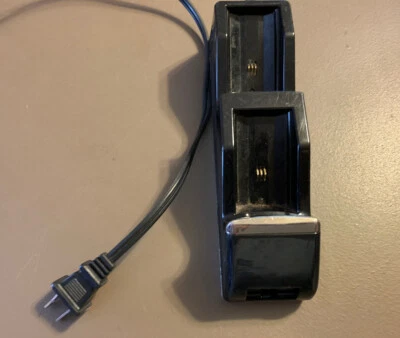 XBox 360 Battery Charge Base - Image 1 of 3