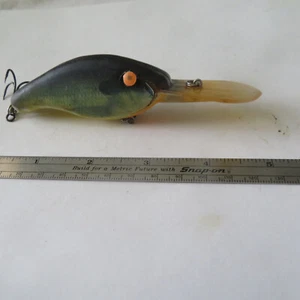 FISHING LURE TOM MANN'S 3¼" FLAT SIDES MINNOW BLACK, SILVER, YELLOW - Picture 1 of 4