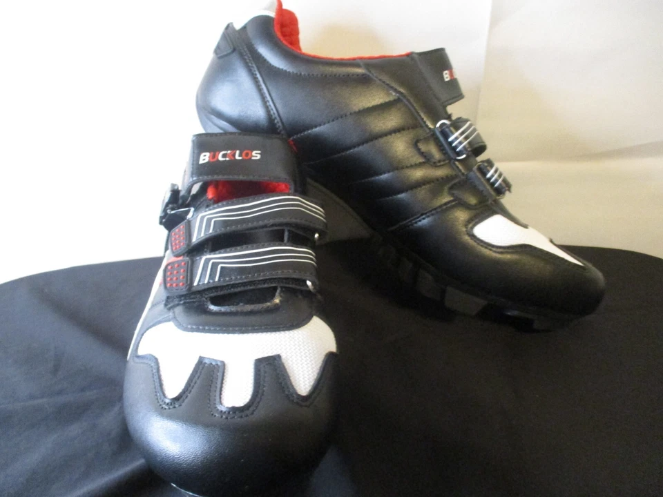 Zapatos de ciclismo Bucklos B708 negro/rojo/blanco gancho y bucle talla 11,5 EE. UU. con tacos Foto 1 de 4