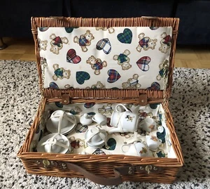 Spielzeuggeschirr 🥣🫖Kindergeschirr 🐻 Geschirr 🍵 Mädchen 👧 - Bild 1 von 4