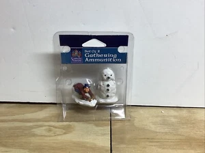 Figurina Lemax Snowball Fight / pupazzo di neve ~ Natale 1999 ~ Carole Towne ~ usata in ottime condizioni!! - Foto 1 di 2