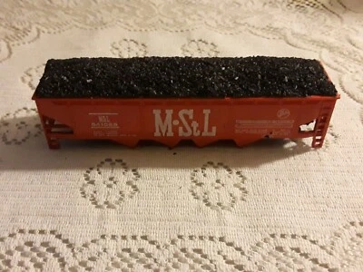 Ho Scale Bachmaan M. St. L. 4 Bay Hopper No Trucks  - Image 1 of 4