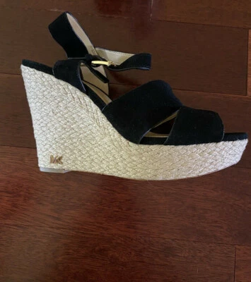 Sandalia negra alpargata de cuña punta abierta Michael Kors nueva sin caja talla 10M    Foto 1 de 4