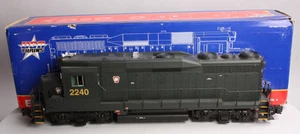 USA Trains 22457 G Pennsylvania GP30 Diesel Locomotive #2223 - Picture 1 of 11